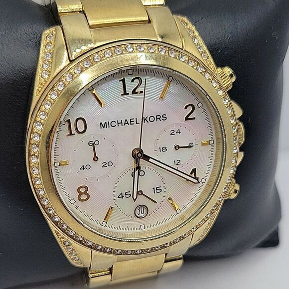 Michael Kors MK5521 Women's Stainless Steel Analog White Dial Quartz Watch AM476 - Picture 4 of 11